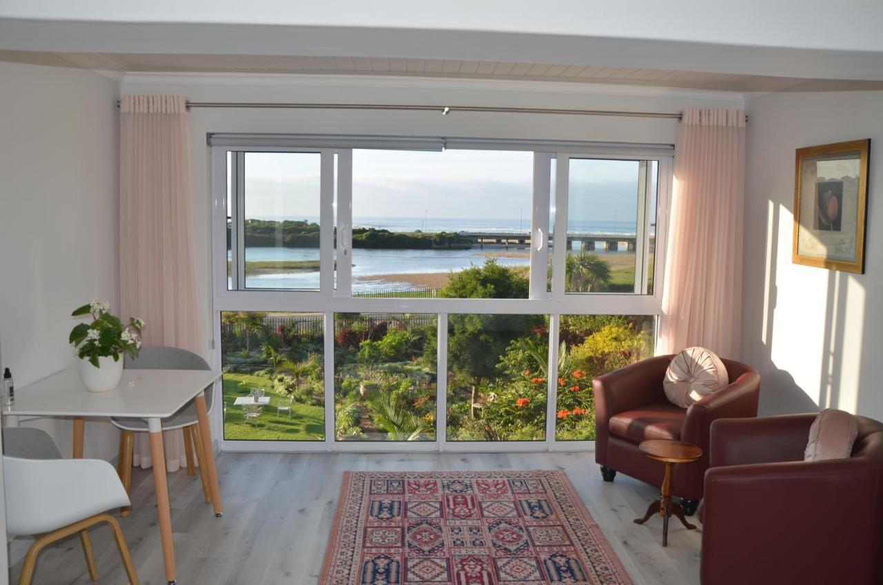 Serenity Ocean Lodge Уилдернесс Экстерьер фото