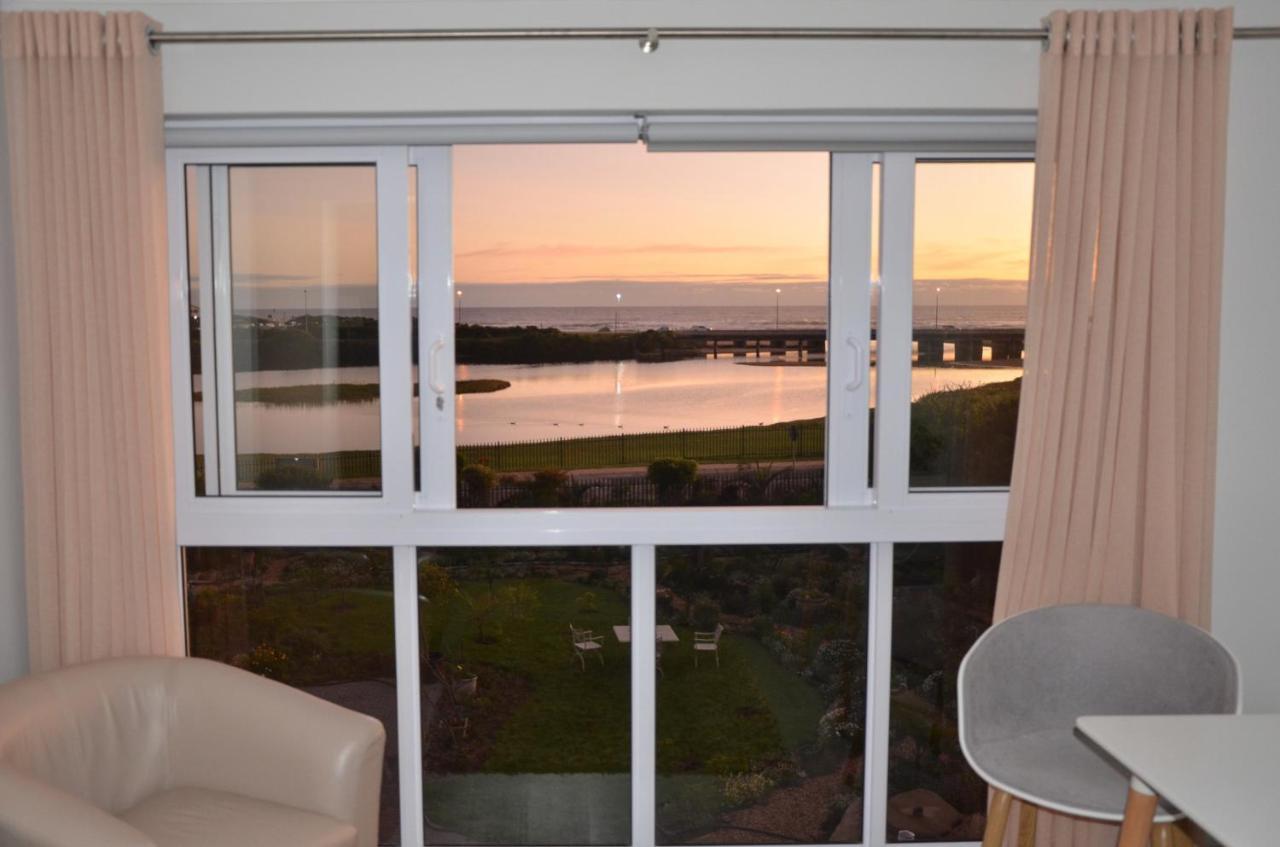 Serenity Ocean Lodge Уилдернесс Экстерьер фото