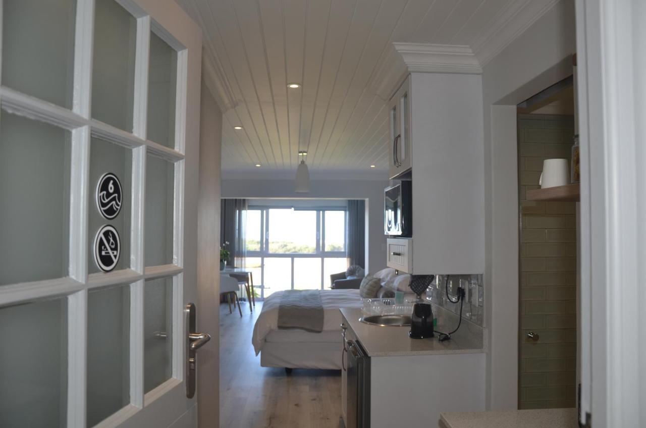 Serenity Ocean Lodge Уилдернесс Экстерьер фото